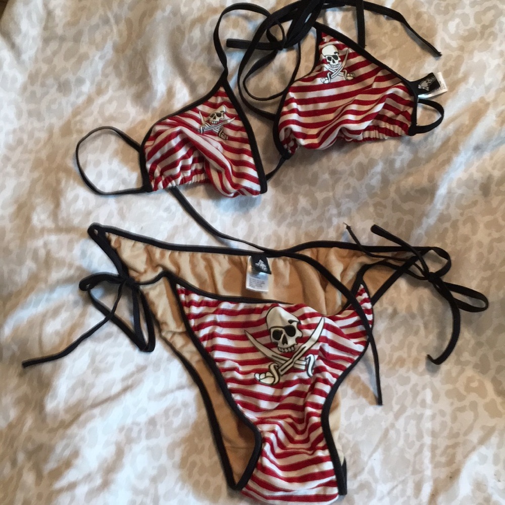 New w/o tags string pirate bikini M top, L bottom.